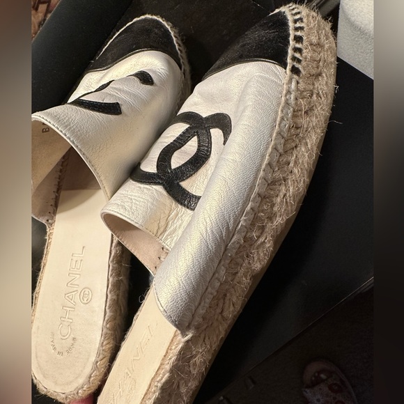 Worn only one time. It’s in very good condition without box and tags. - Picture 2 of 5